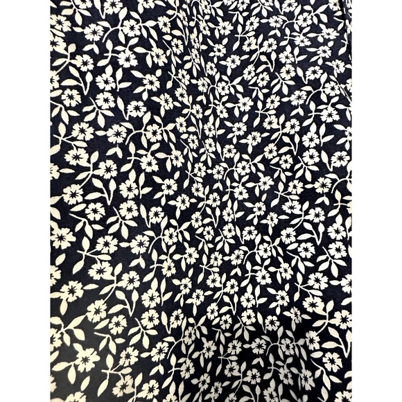 Lyle & Scott 100% Combed Cotton long sleeve button down navy Blue flowers size M - Picture 4 of 8